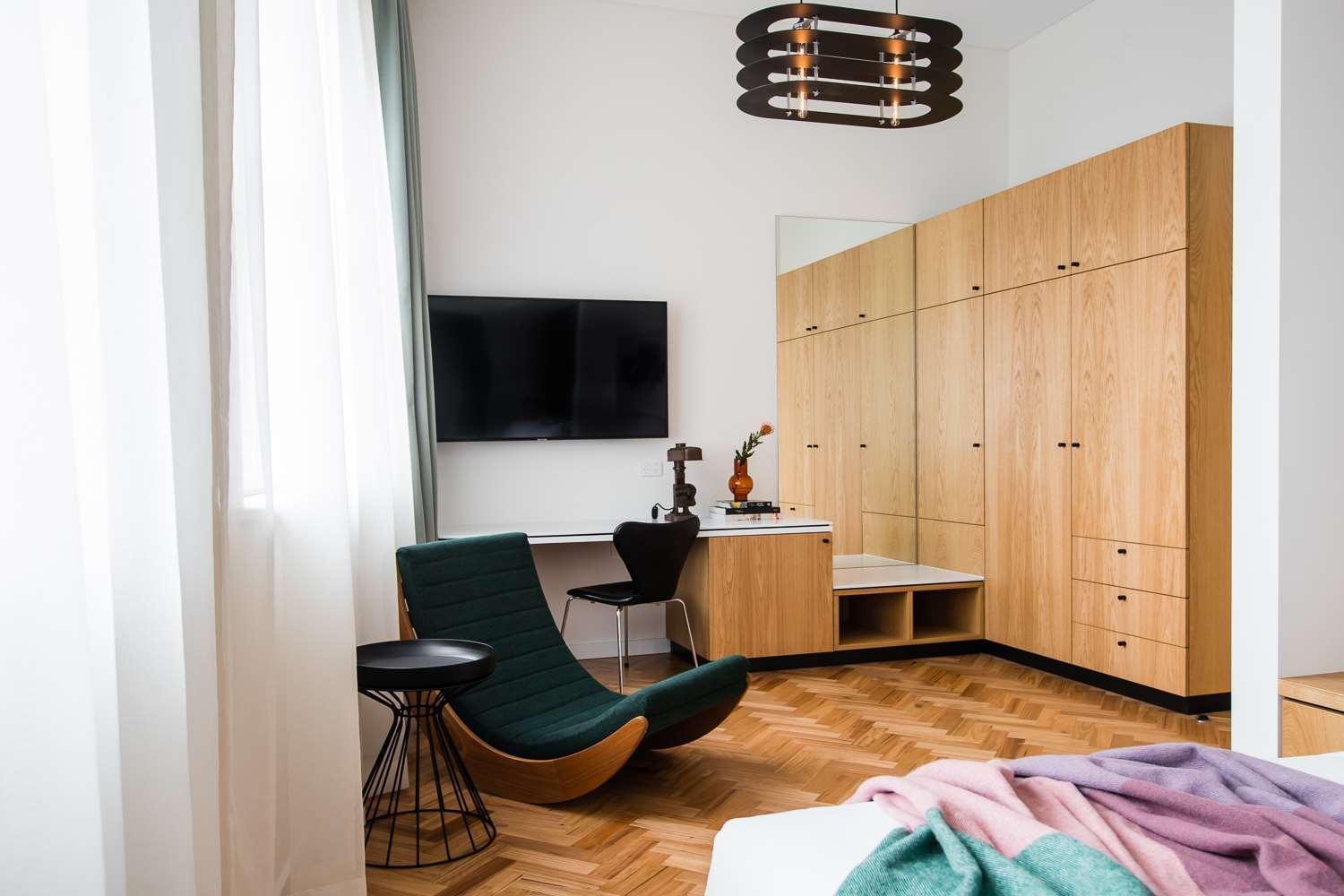 The Old Clare By Ode Hotels Sydney Exterior foto A bedroom with a flat screen television