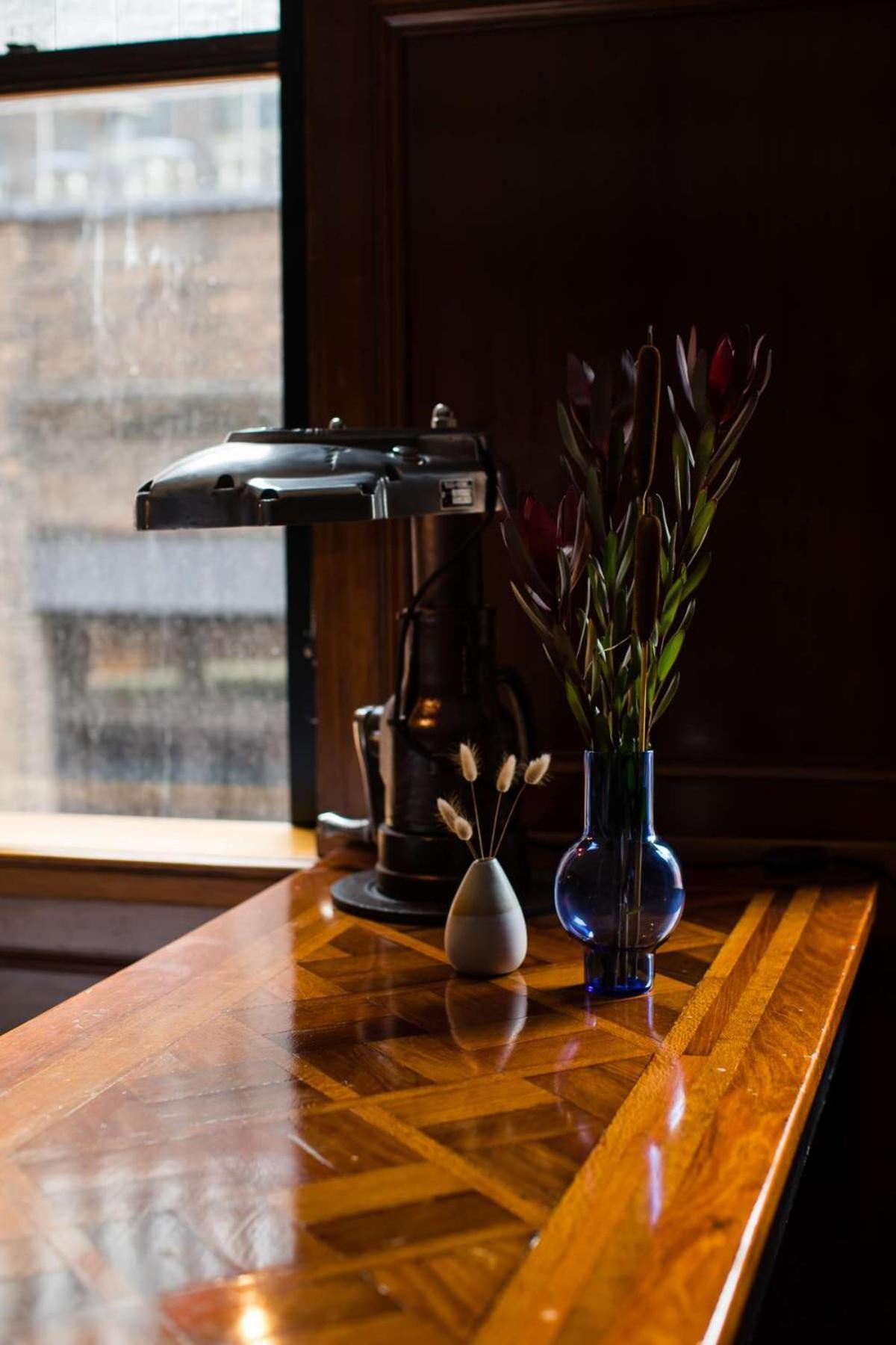 The Old Clare By Ode Hotels Sydney Exterior foto A 1930s-era desk lamp