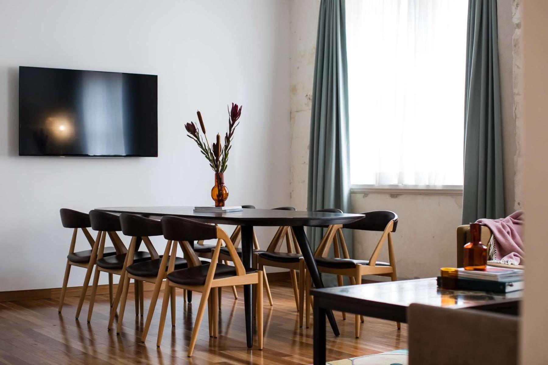 The Old Clare By Ode Hotels Sydney Exterior foto A living room in a shared apartment