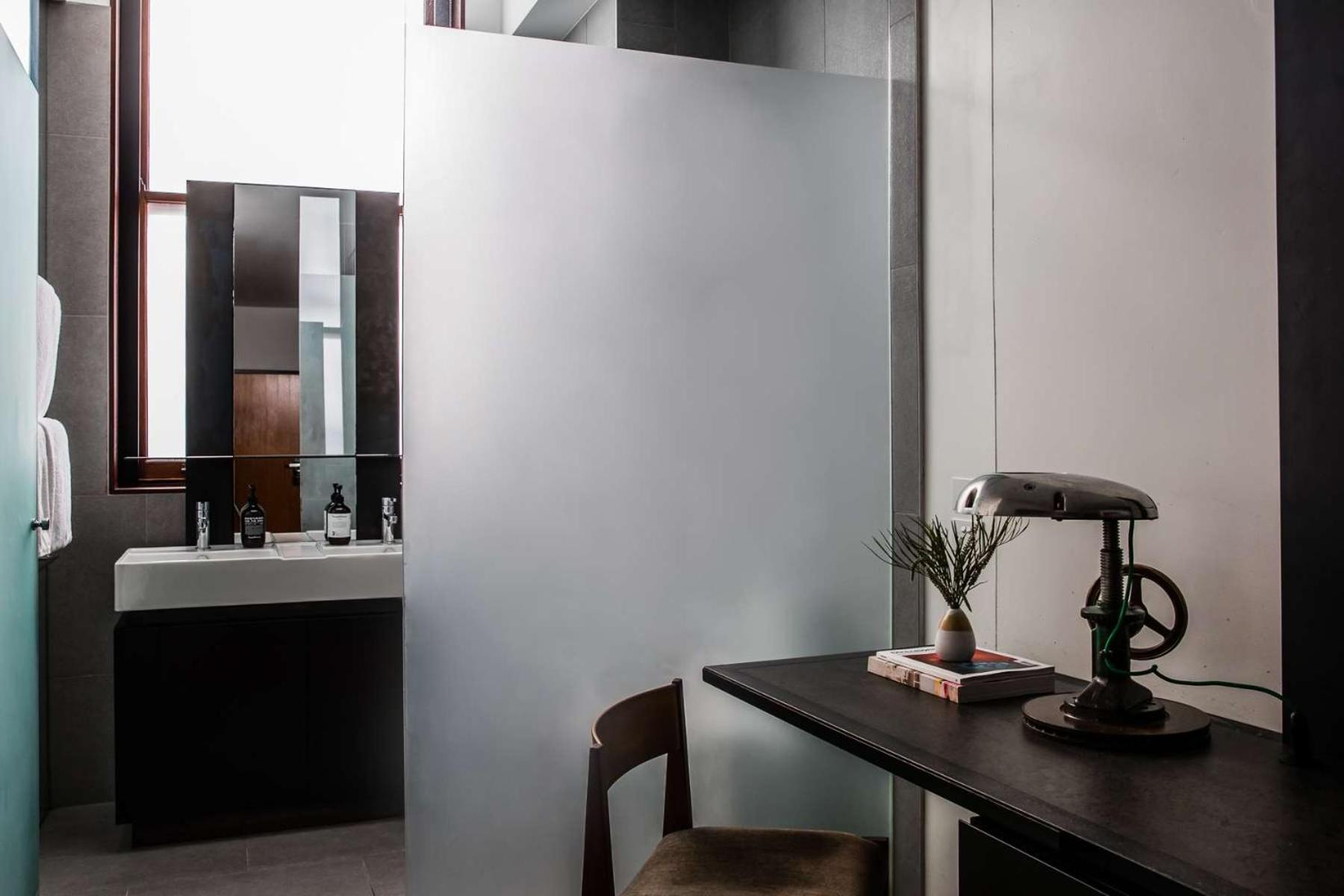 The Old Clare By Ode Hotels Sydney Exterior foto A room at the hotel